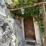 Casa Armeno A *