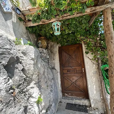 Casa Armeno A *